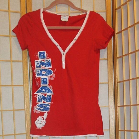 Cleveland Indians Sm Hawaiian V-Neck Tee - Picture 2 of 16